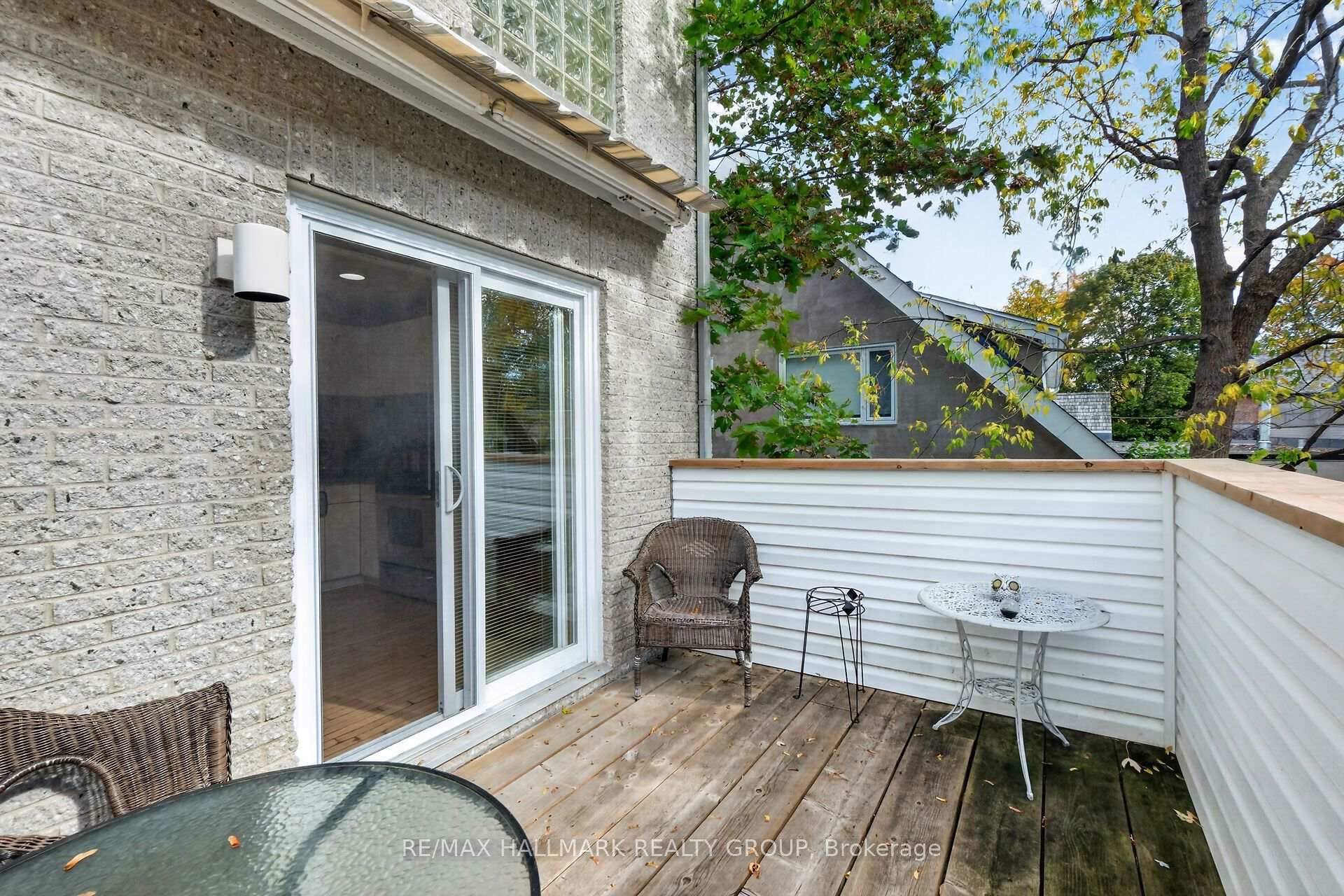Photo 22 of Unit 2, 121 Mackay Street, Ottawa, New Edinburgh — HOMEH
