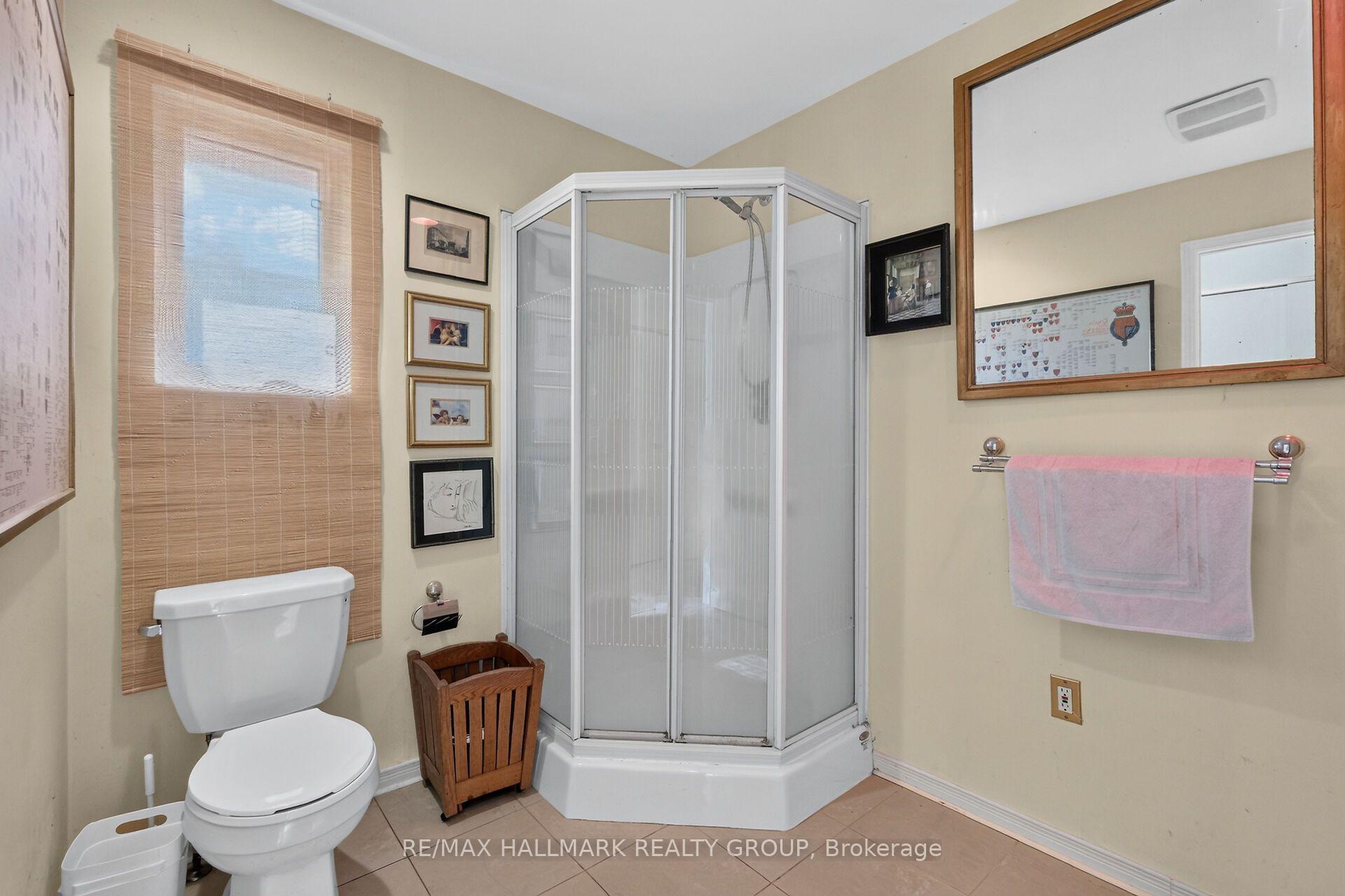 Photo 33 of Unit 2, 121 Mackay Street, Ottawa, New Edinburgh — HOMEH