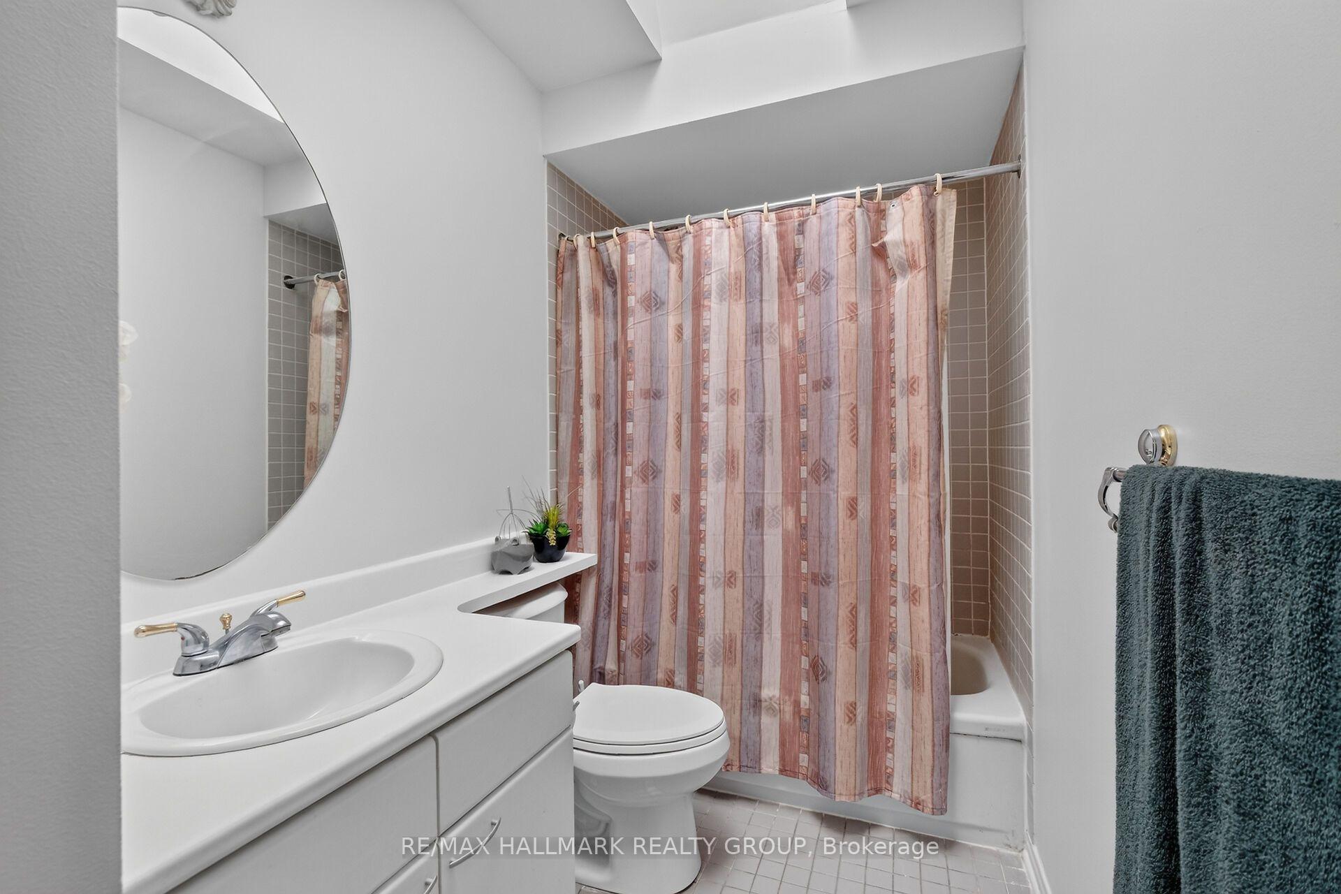 Photo 36 of Unit 2, 121 Mackay Street, Ottawa, New Edinburgh — HOMEH