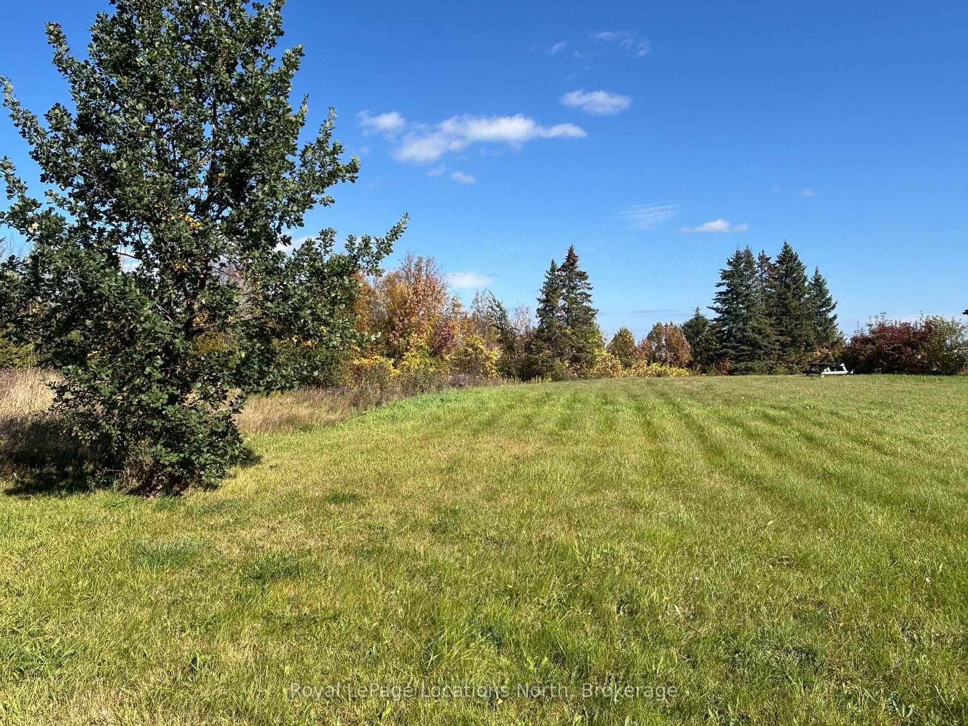 Photo 15 of 135 Scotia Drive, Meaford — HOMEH