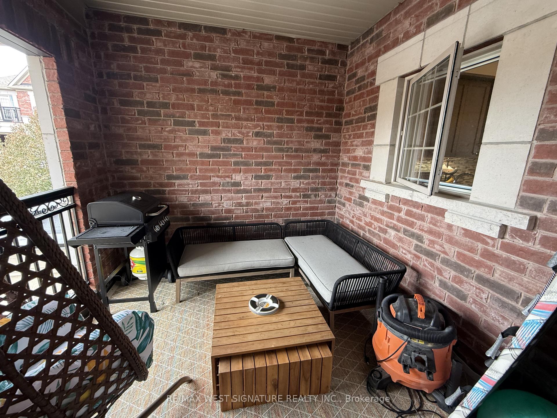 Photo 26 of 31 Caliber Court, King, Nobleton — HOMEH
