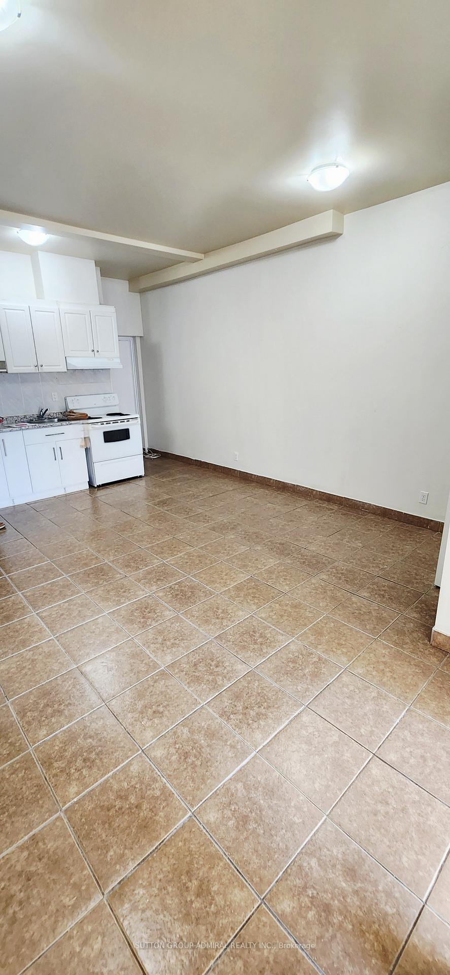 Photo of Unit Upper 1, 1040A St Clair Avenue