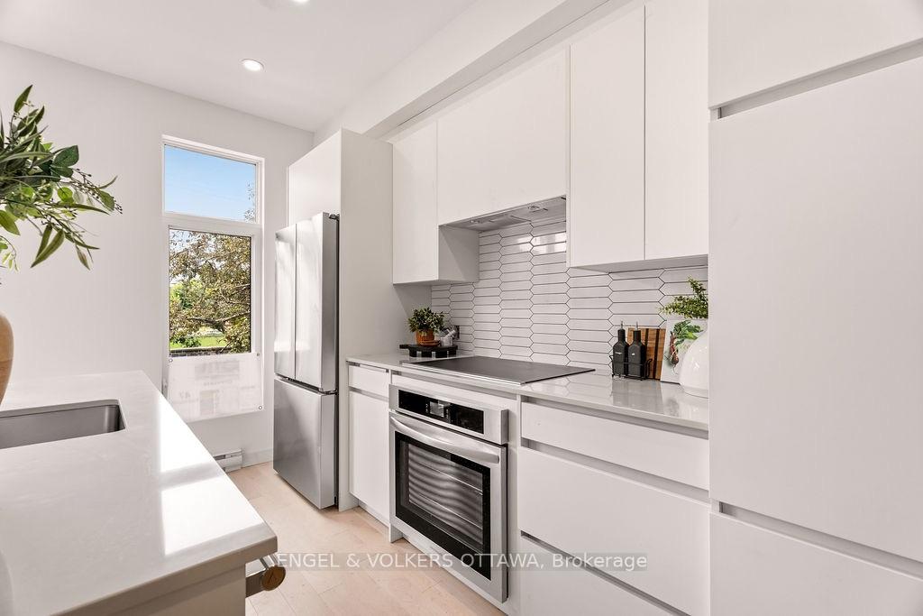Photo 6 of Unit A, 51 Fairmont Avenue, Ottawa, Hintonburg — HOMEH