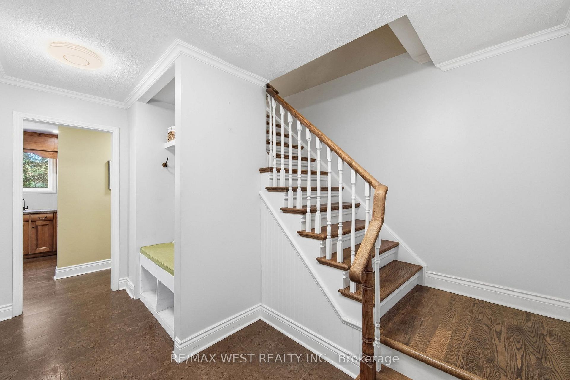 Photo 6 of 441 Paddington Crescent, Oshawa, Centennial — HOMEH