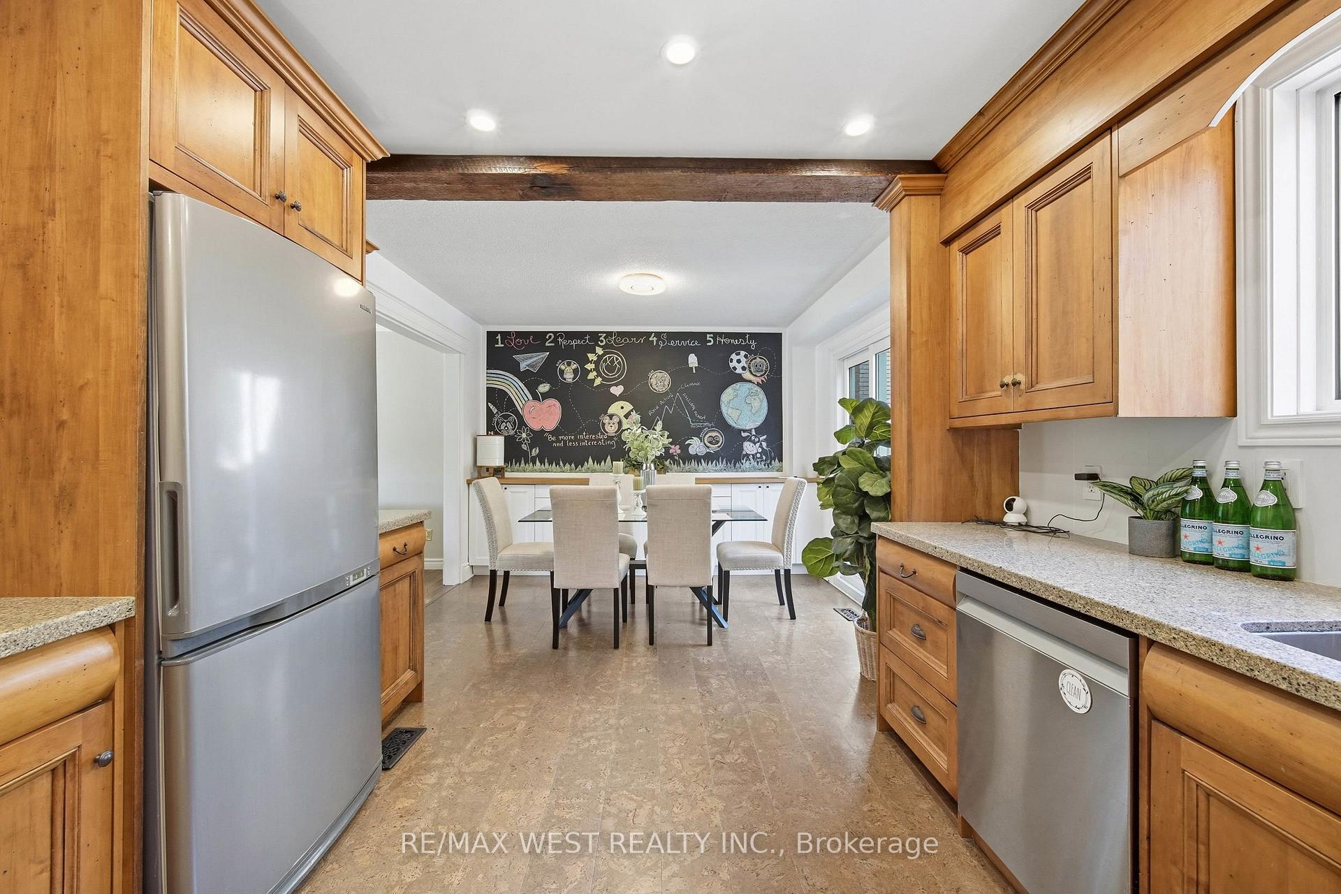 Photo 13 of 441 Paddington Crescent, Oshawa, Centennial — HOMEH