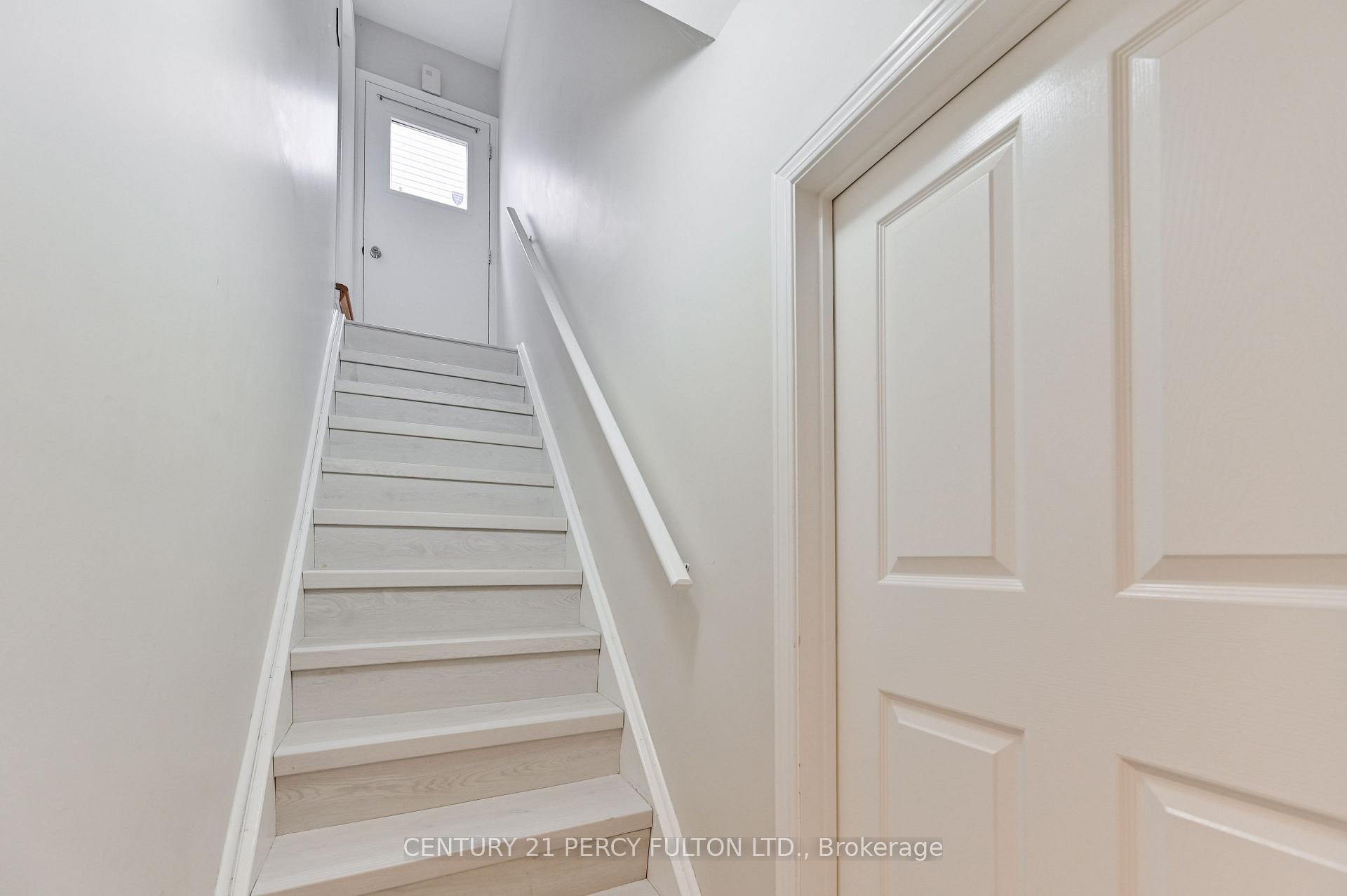 Photo 7 of 54 Chapel Park Square, Scarborough, Steeles — HOMEH