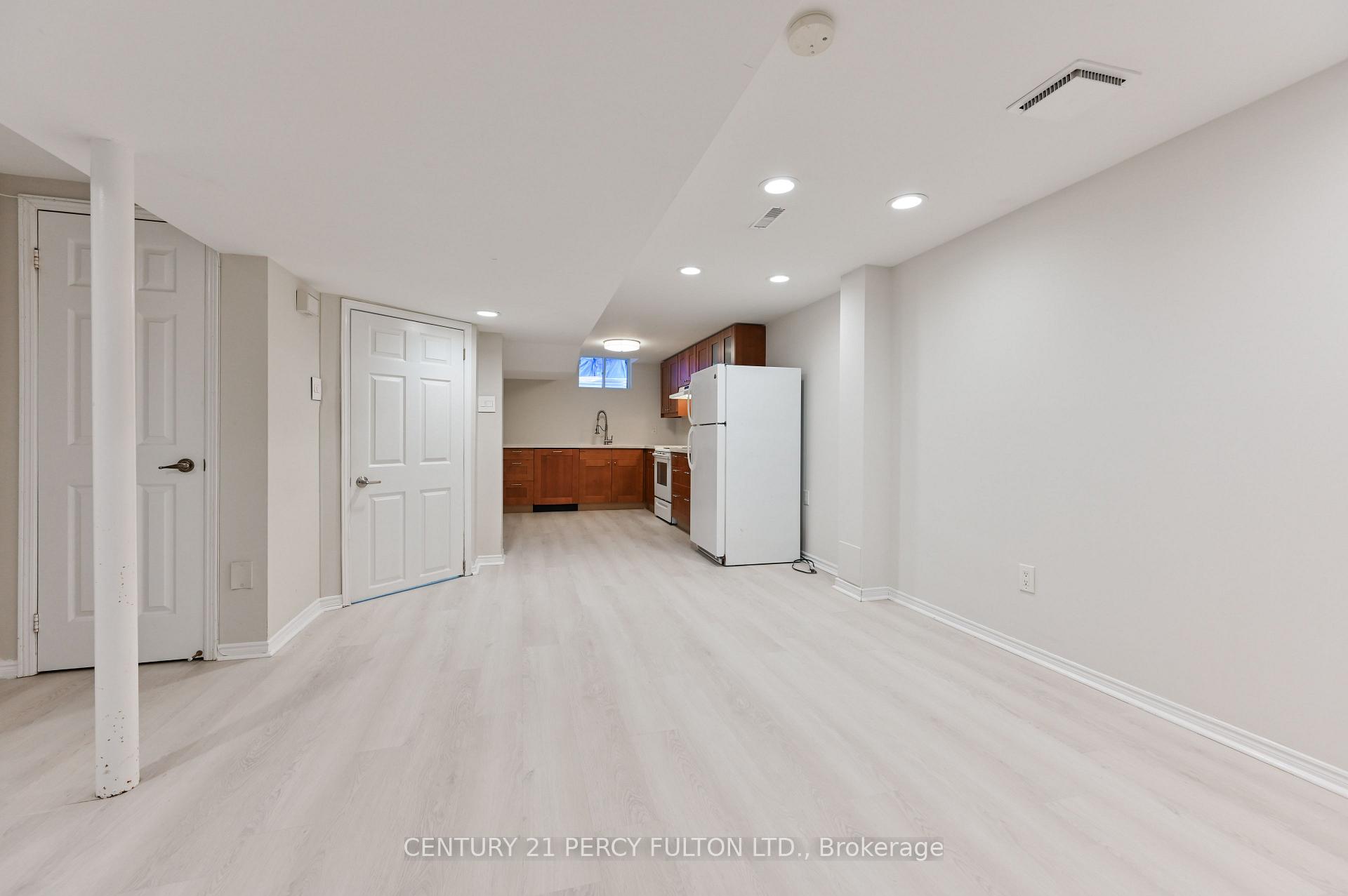 Photo 9 of 54 Chapel Park Square, Scarborough, Steeles — HOMEH
