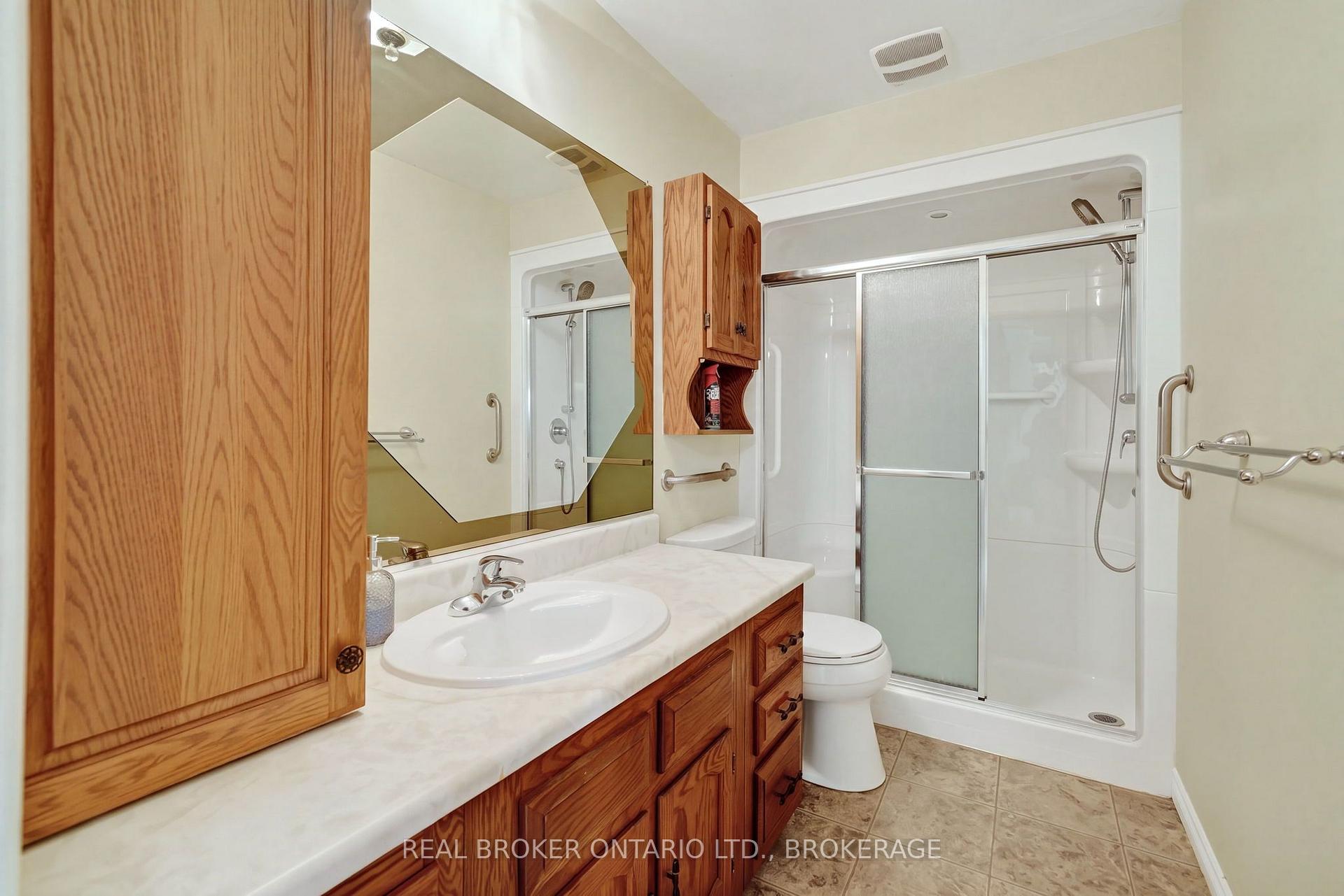 Photo 19 of 311 Hoople Avenue, Cornwall, Cornwall — HOMEH