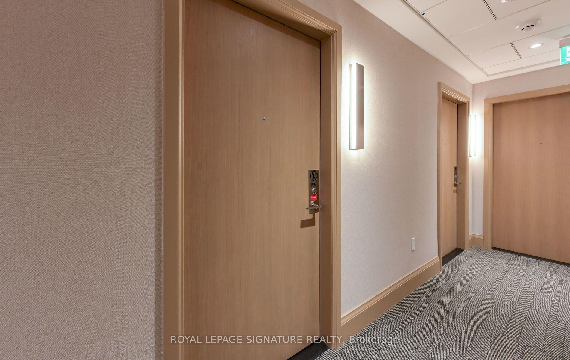 Photo 4 of Unit 904, 5 Meadowvale Road, Vaughan, Vaughan Corporate Centre — HOMEH