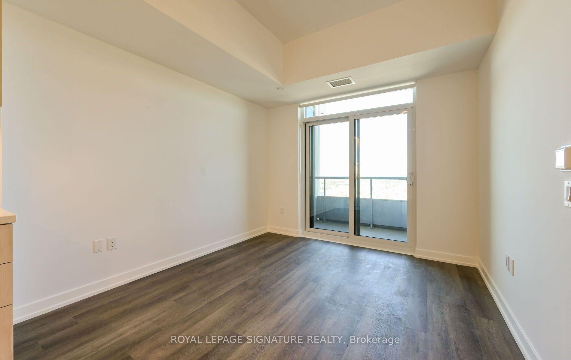 Photo 7 of Unit 904, 5 Meadowvale Road, Vaughan, Vaughan Corporate Centre — HOMEH