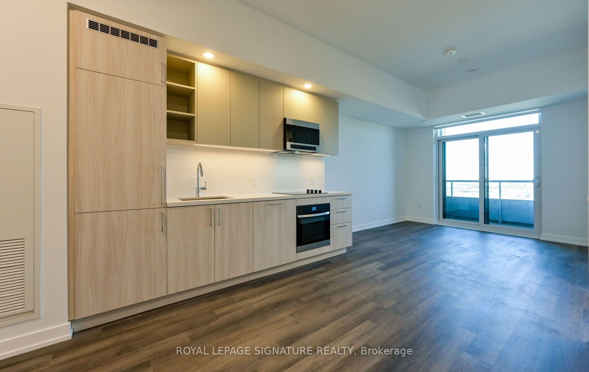 Photo 14 of Unit 904, 5 Meadowvale Road, Vaughan, Vaughan Corporate Centre — HOMEH