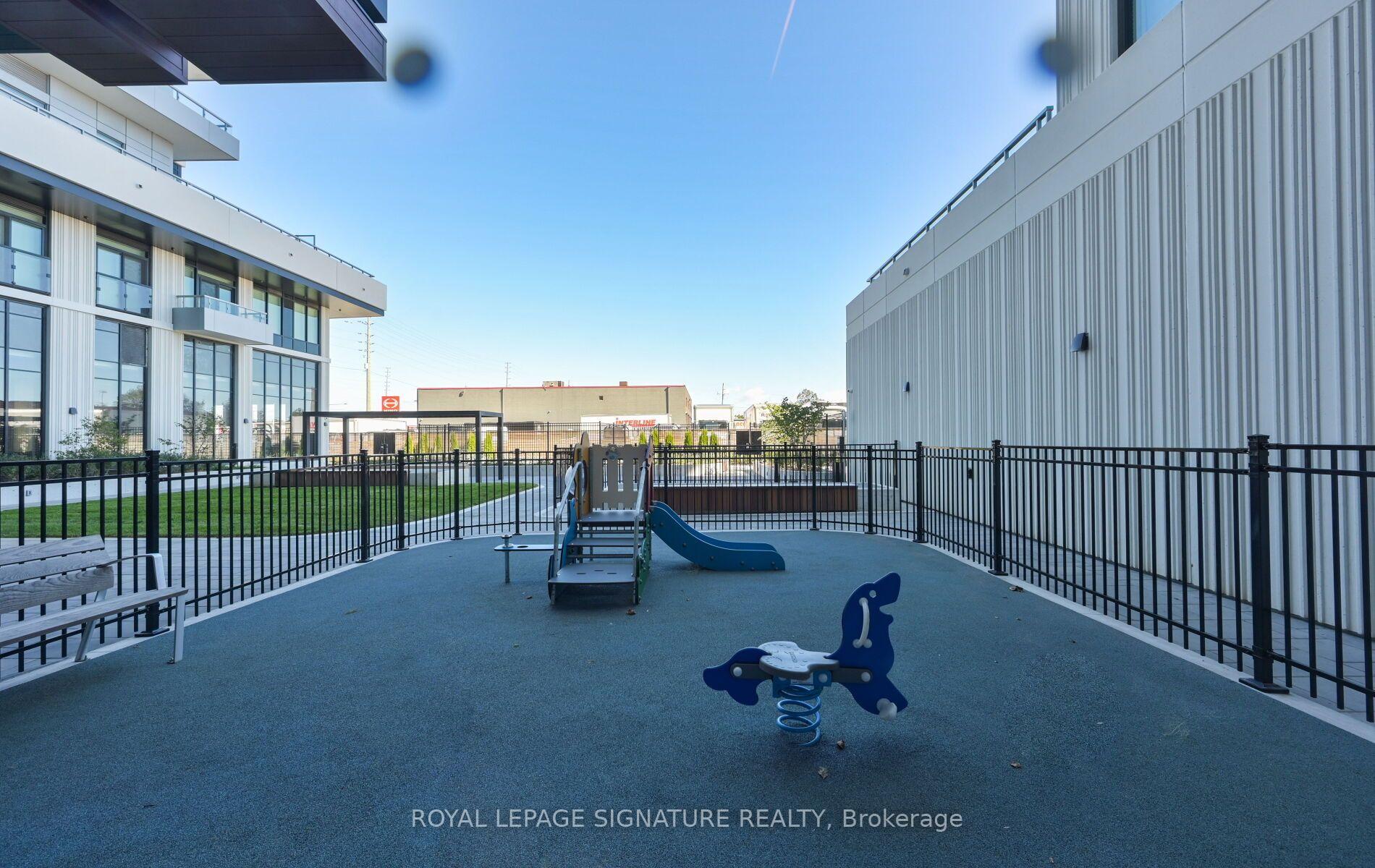 Photo 35 of Unit 904, 5 Meadowvale Road, Vaughan, Vaughan Corporate Centre — HOMEH