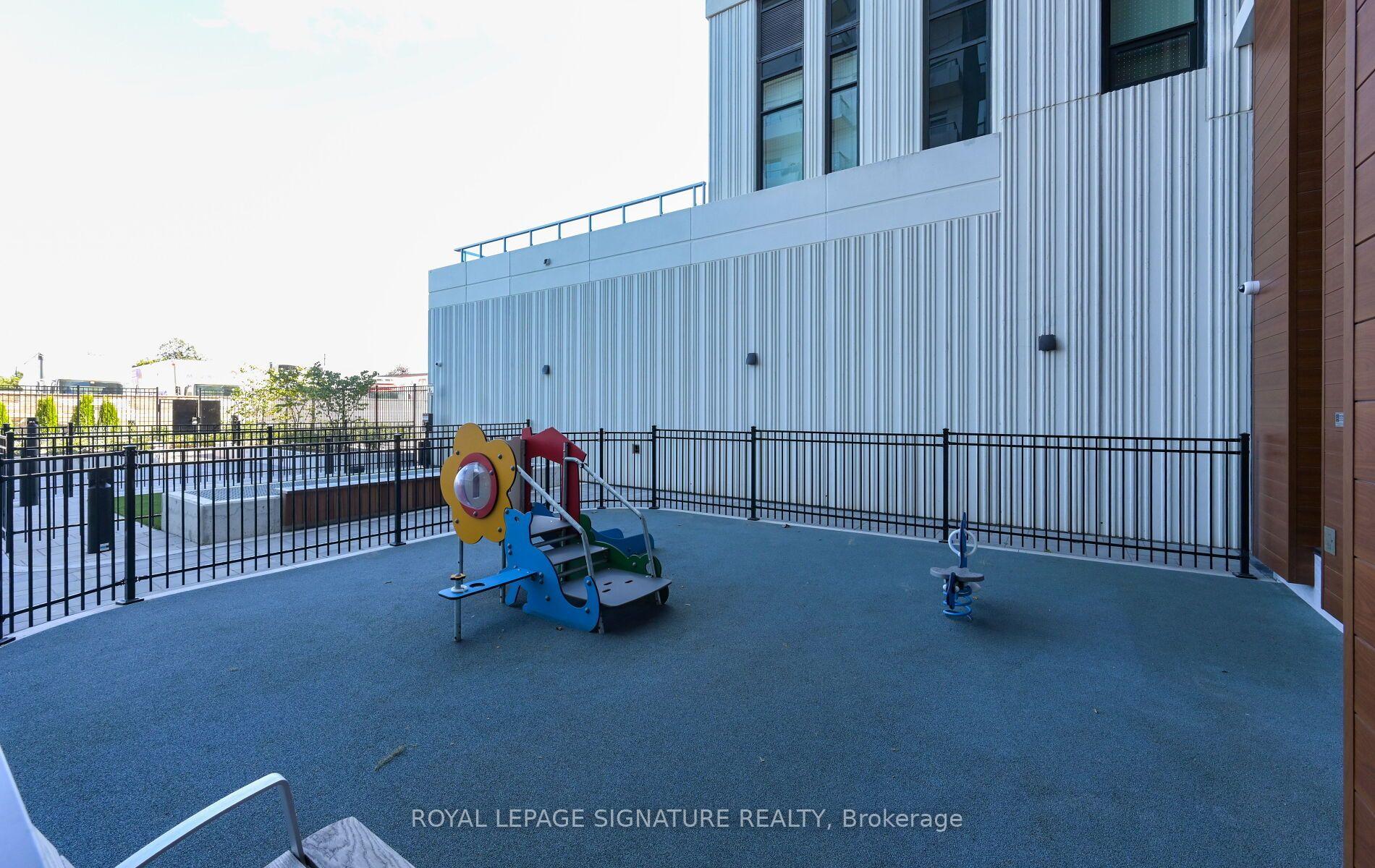 Photo 40 of Unit 904, 5 Meadowvale Road, Vaughan, Vaughan Corporate Centre — HOMEH