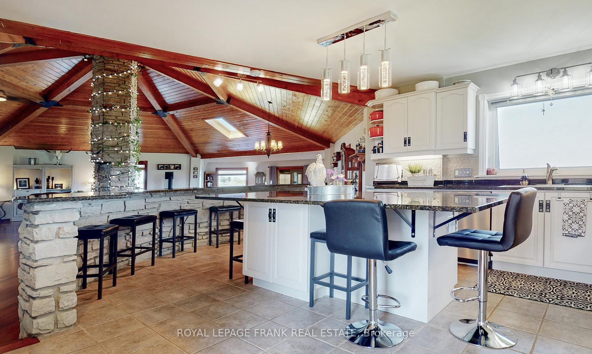 Photo 21 of 10 Cityview Heights, Kawartha Lakes, Omemee — HOMEH