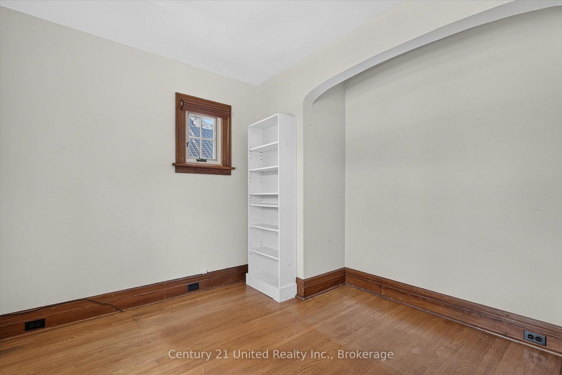 Photo 26 of 627 Gilmour Street, Peterborough, Town Ward 3 — HOMEH