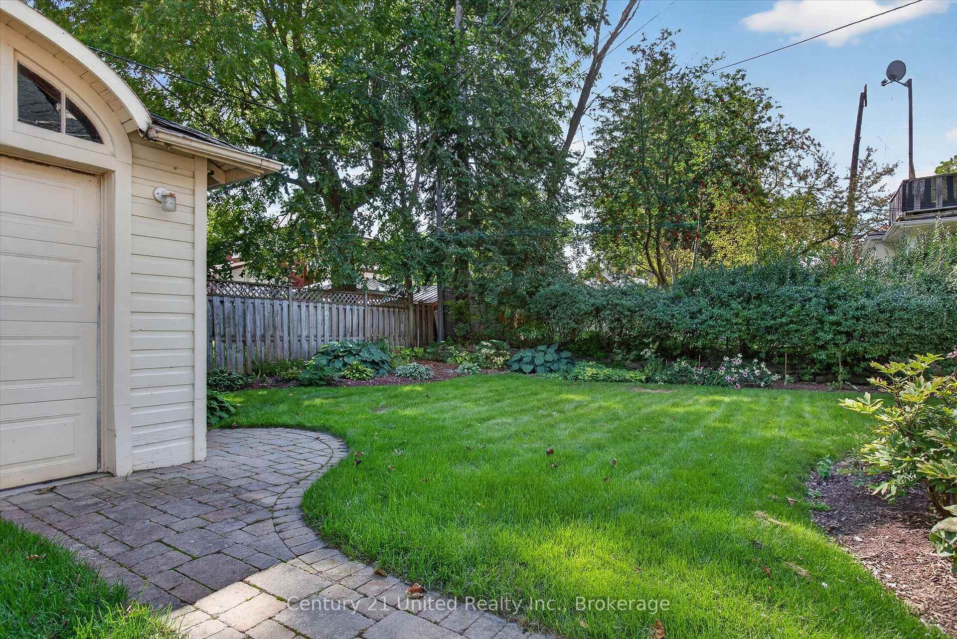 Photo 47 of 627 Gilmour Street, Peterborough, Town Ward 3 — HOMEH