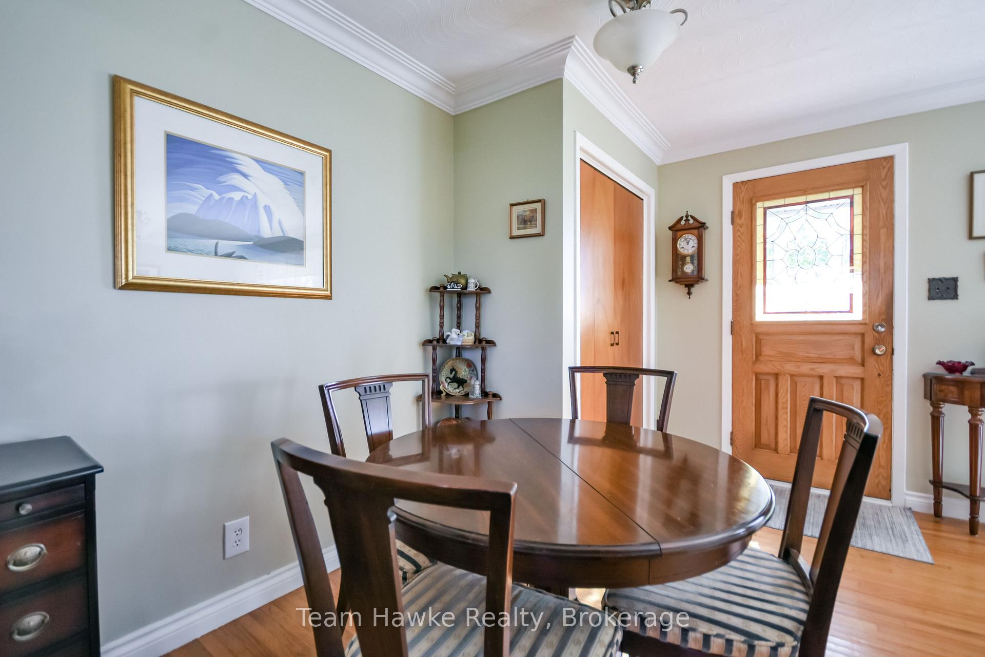Photo 13 of 71 Edward Street, Penetanguishene — HOMEH