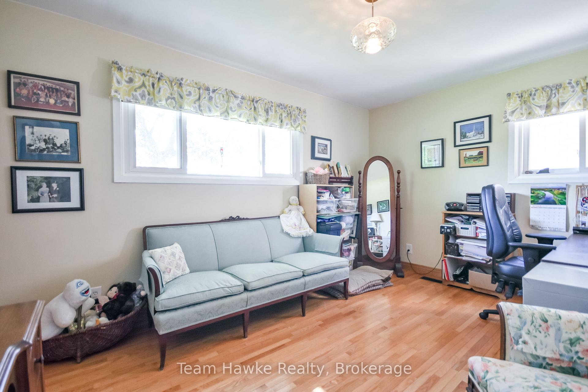 Photo 26 of 71 Edward Street, Penetanguishene — HOMEH
