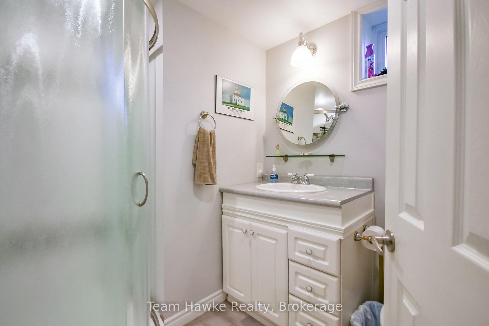 Photo 37 of 71 Edward Street, Penetanguishene — HOMEH