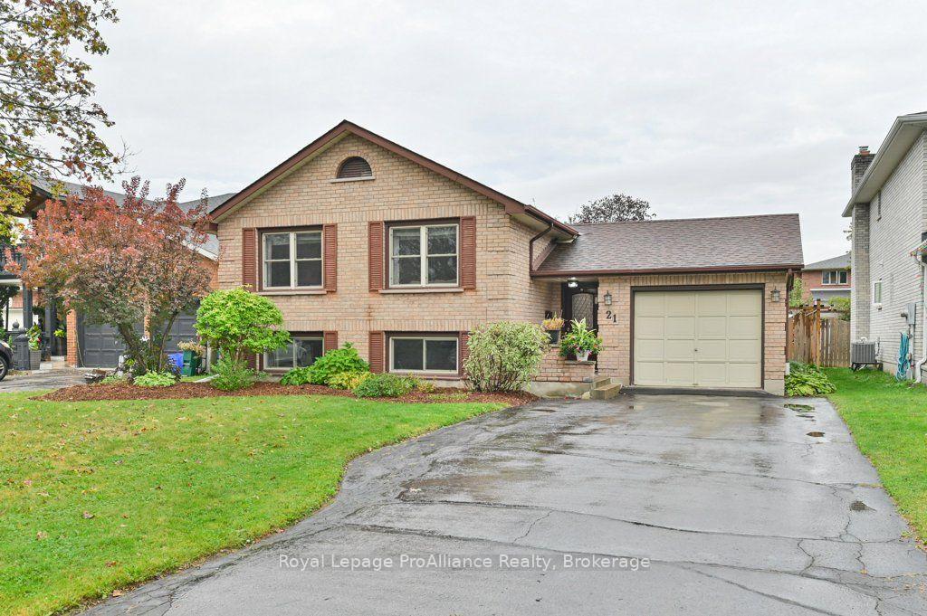 Photo 2 of 21 Forrester Court, Belleville, Belleville Ward — HOMEH