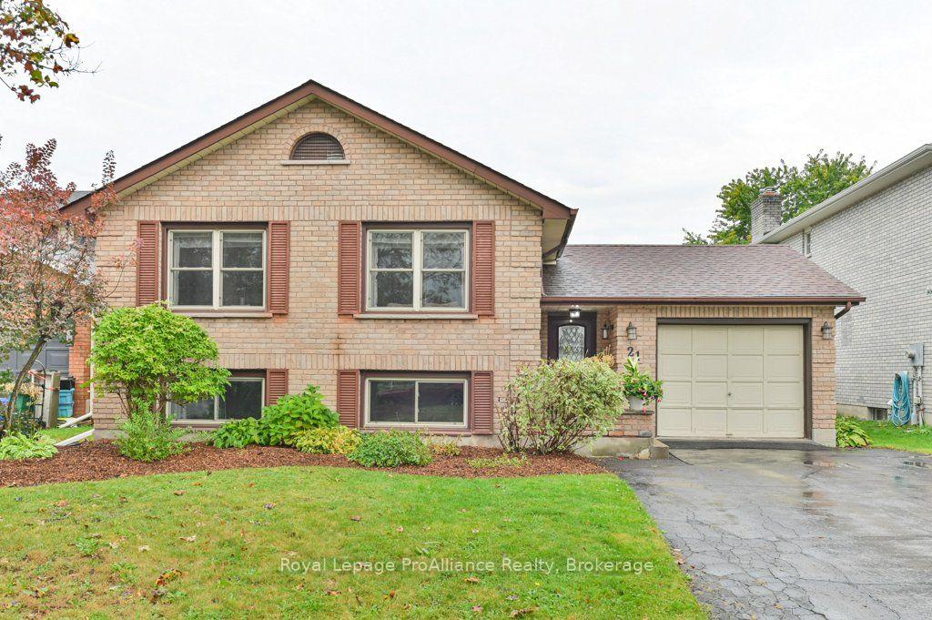 Photo 3 of 21 Forrester Court, Belleville, Belleville Ward — HOMEH