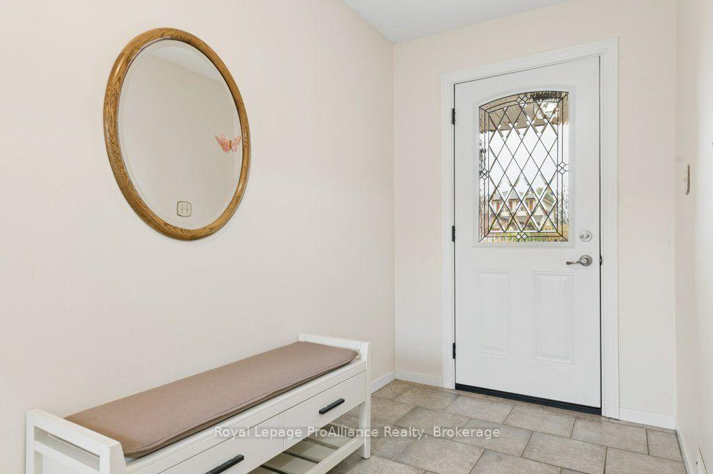 Photo 6 of 21 Forrester Court, Belleville, Belleville Ward — HOMEH