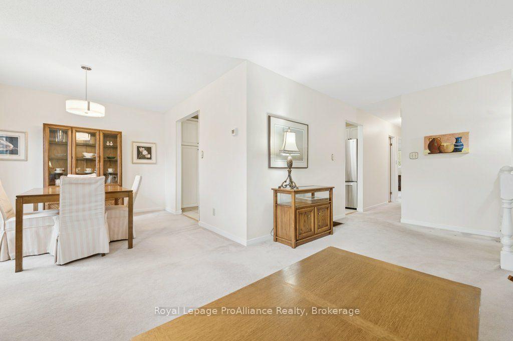 Photo 12 of 21 Forrester Court, Belleville, Belleville Ward — HOMEH