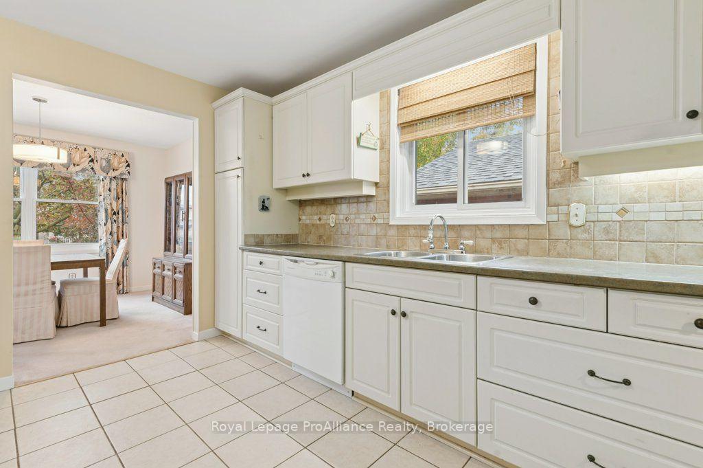 Photo 16 of 21 Forrester Court, Belleville, Belleville Ward — HOMEH