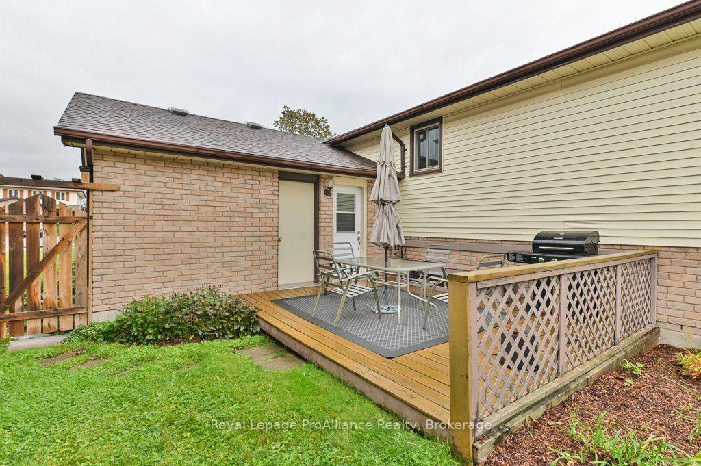 Photo 36 of 21 Forrester Court, Belleville, Belleville Ward — HOMEH
