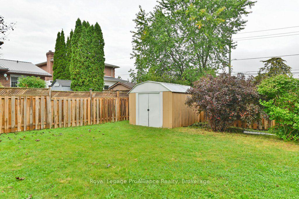 Photo 38 of 21 Forrester Court, Belleville, Belleville Ward — HOMEH