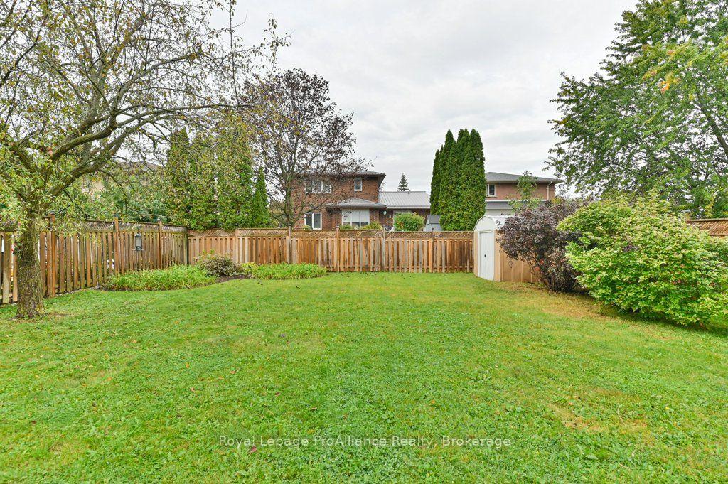 Photo 40 of 21 Forrester Court, Belleville, Belleville Ward — HOMEH