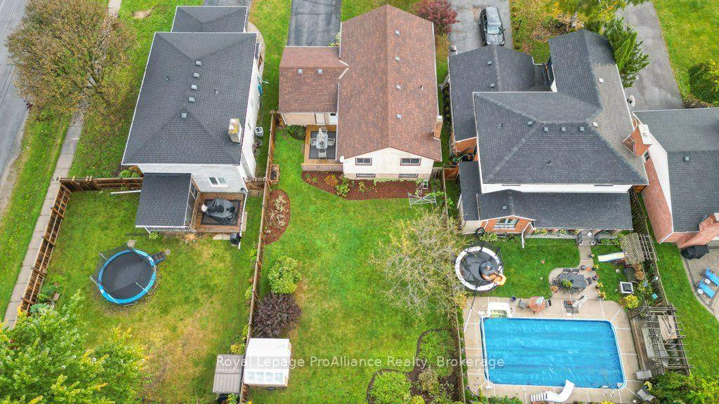 Photo 50 of 21 Forrester Court, Belleville, Belleville Ward — HOMEH