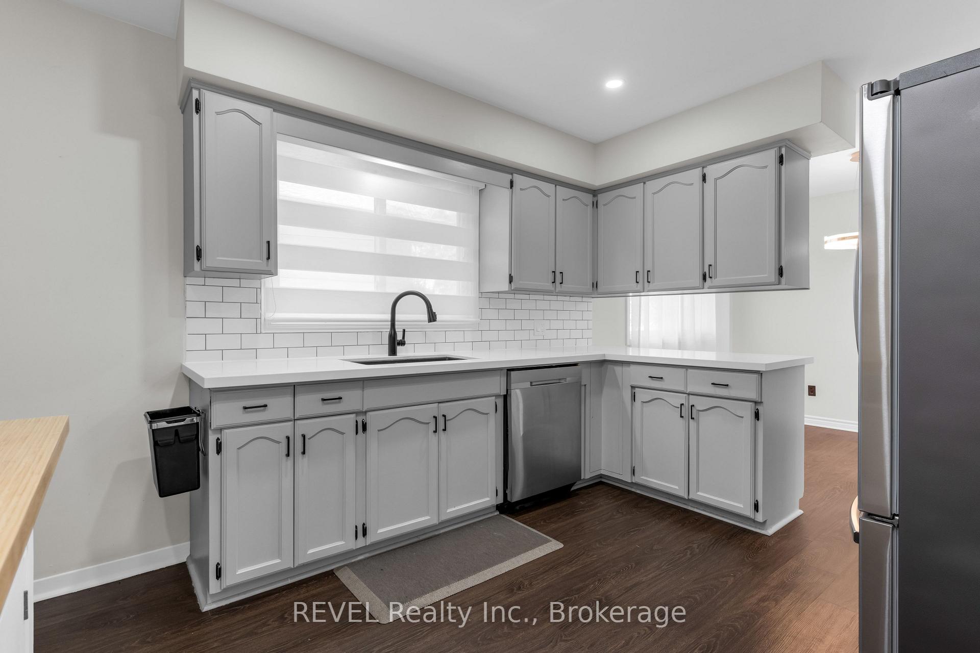 Photo 10 of 5 Armour Drive, Welland, Prince Charles — HOMEH