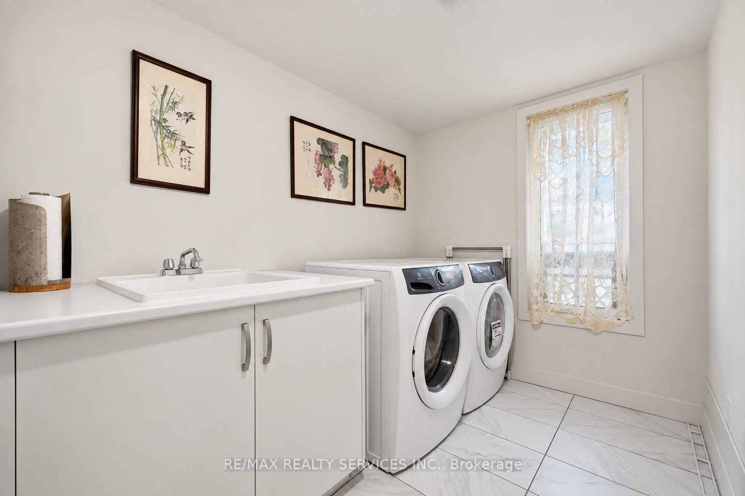 Photo 8 of 58 Pageant Avenue, Vaughan, Vellore Village — HOMEH