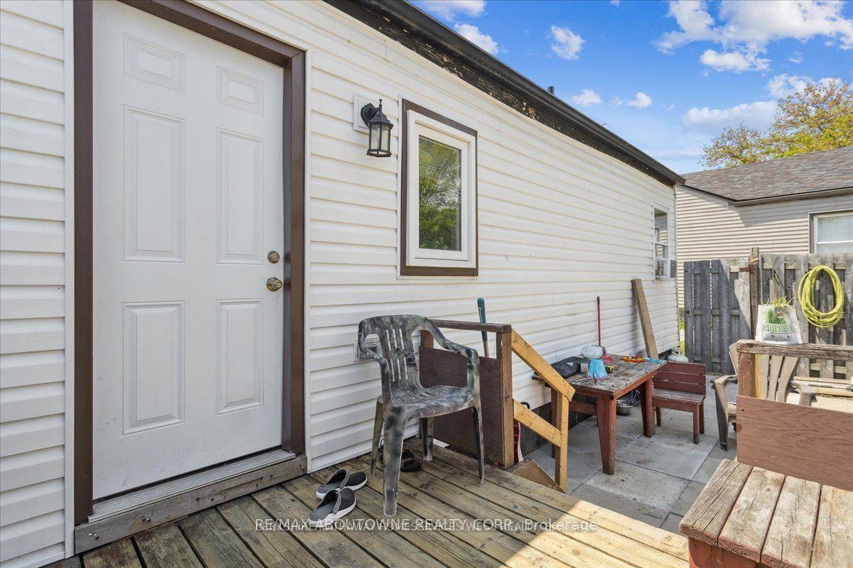 Photo 23 of 61 Dieppe Road, St. Catharines, Facer — HOMEH