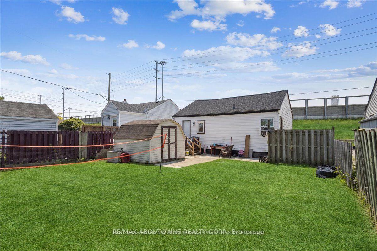Photo 28 of 61 Dieppe Road, St. Catharines, Facer — HOMEH