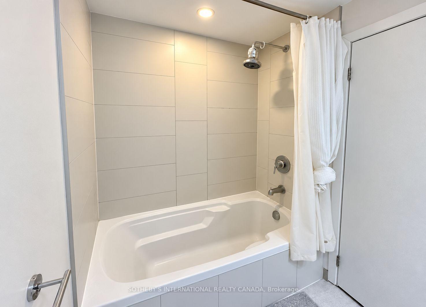 Photo 7 of Unit 816, 20 Richardson Street, Toronto, Waterfront Communities — HOMEH