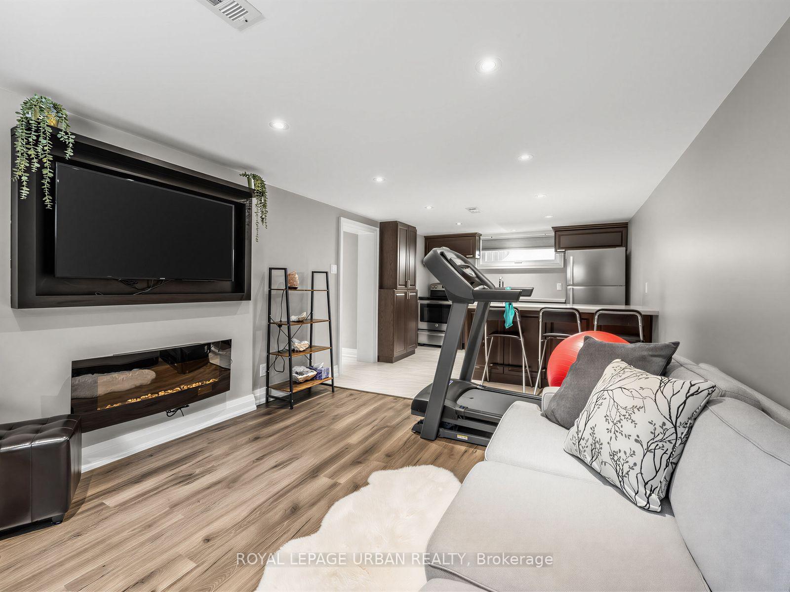 Photo 32 of 15 Samya Court, Scarborough, Wexford-Maryvale — HOMEH