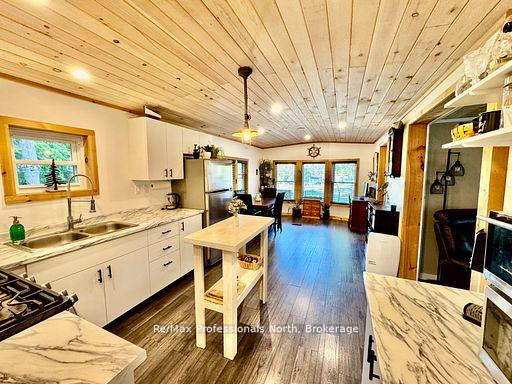 Photo 12 of Unit 107, 1007 Racoon Road, Gravenhurst, Morrison — HOMEH