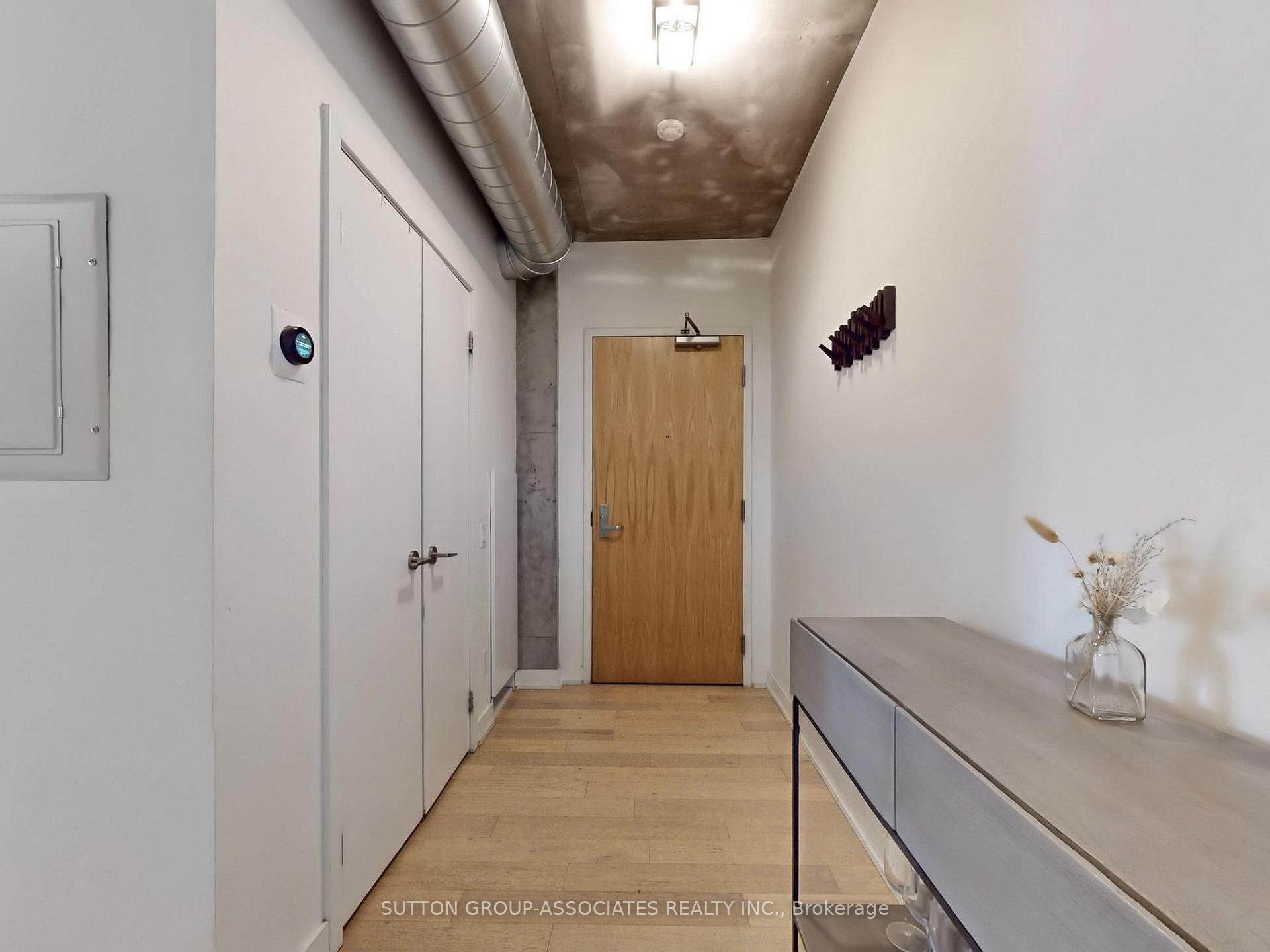 Photo 5 of Unit 811, 138 Princess Street, Toronto, Moss Park — HOMEH