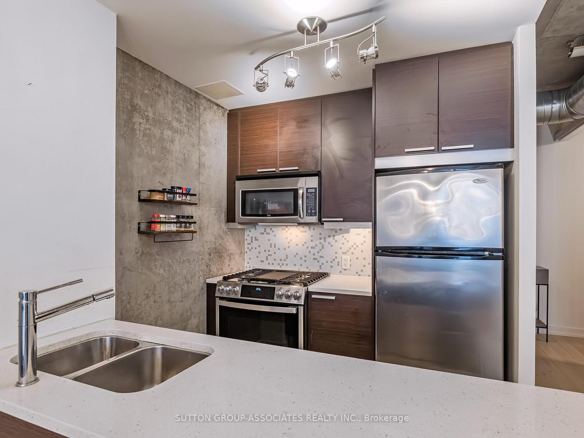 Photo 13 of Unit 811, 138 Princess Street, Toronto, Moss Park — HOMEH