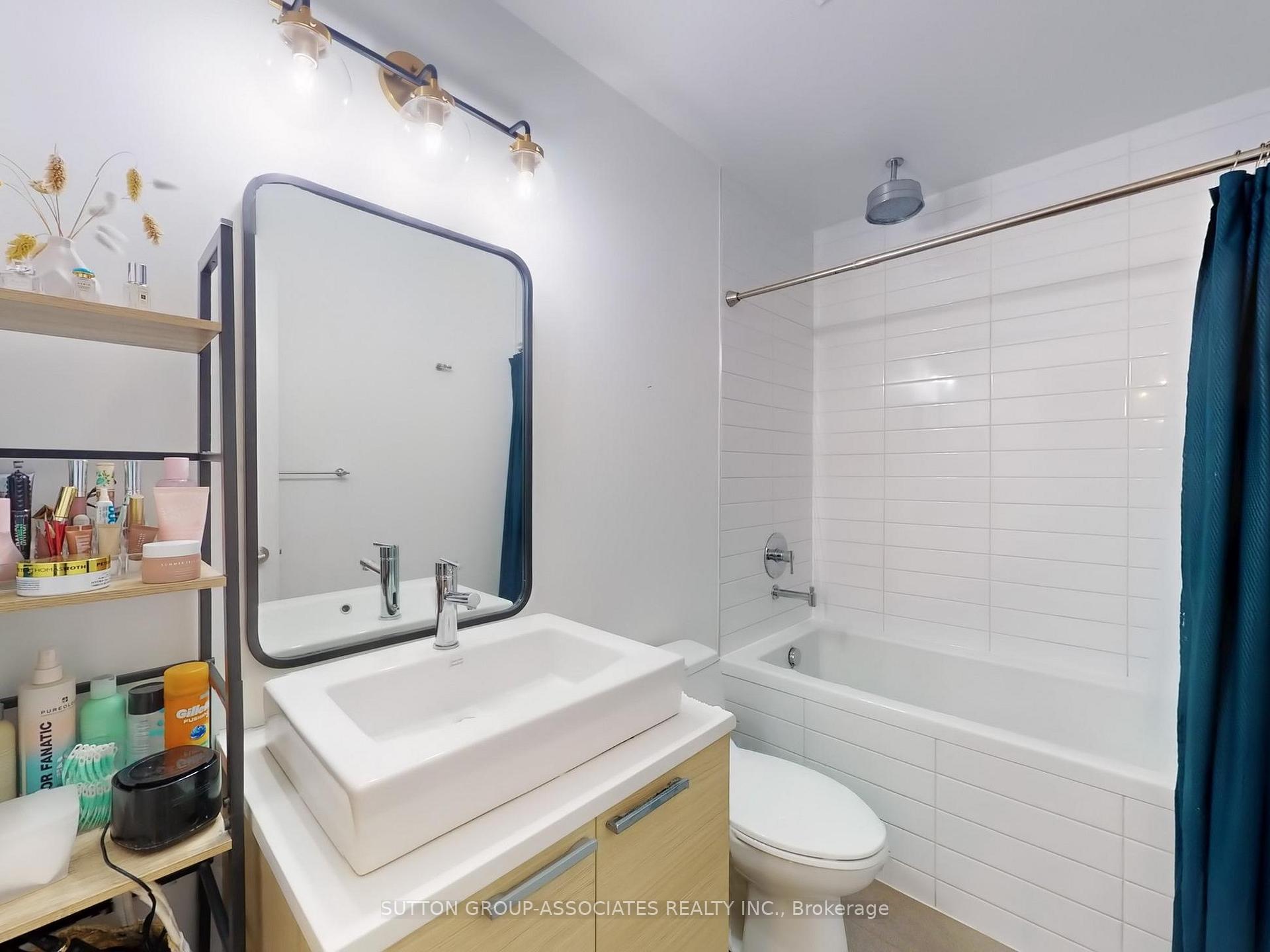 Photo 30 of Unit 811, 138 Princess Street, Toronto, Moss Park — HOMEH