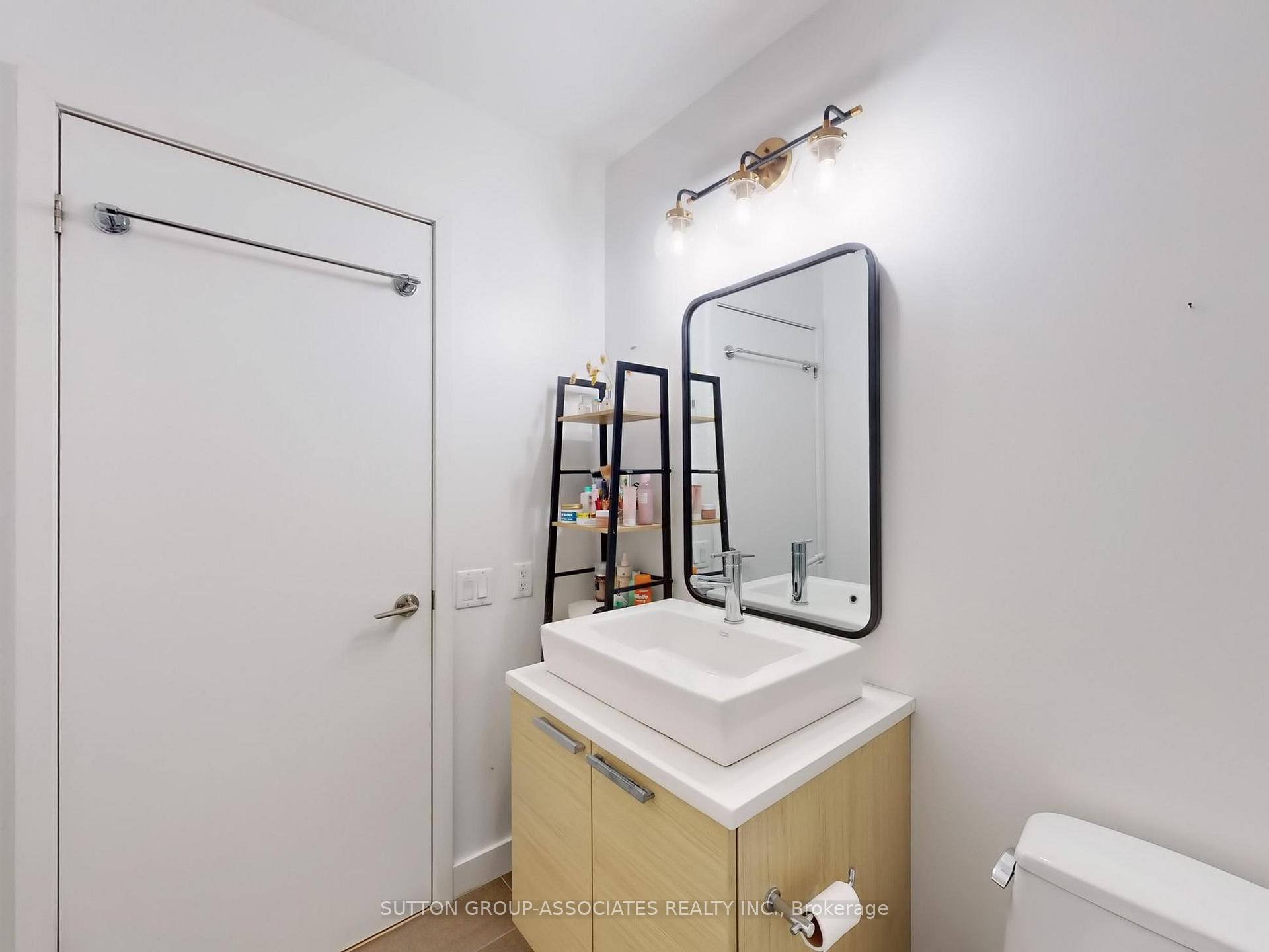 Photo 31 of Unit 811, 138 Princess Street, Toronto, Moss Park — HOMEH