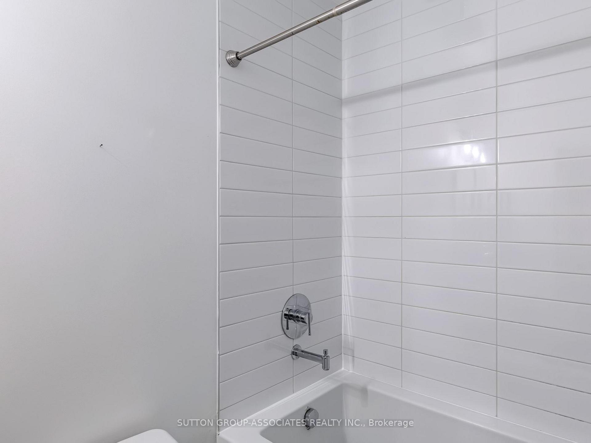 Photo 32 of Unit 811, 138 Princess Street, Toronto, Moss Park — HOMEH