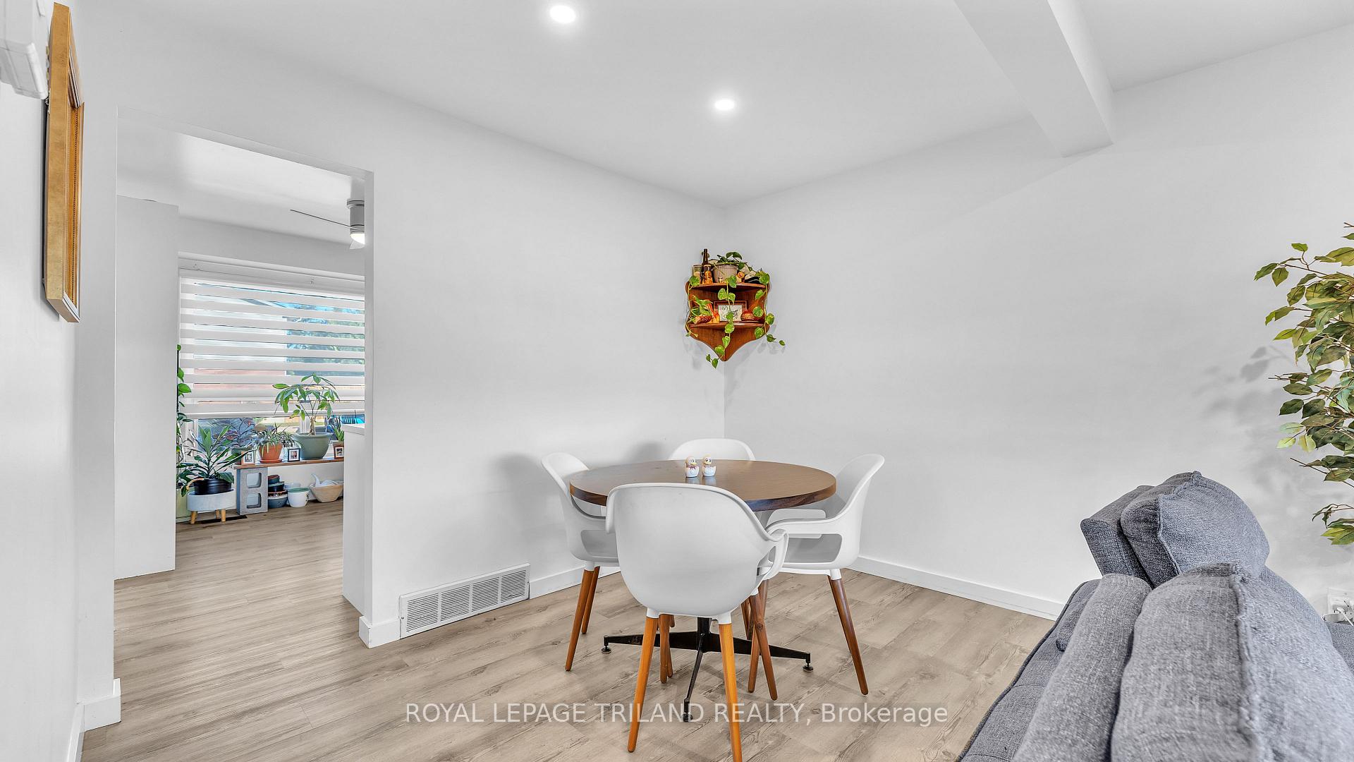 Photo 7 of Unit 16, 595 Third Street, London, East H — HOMEH