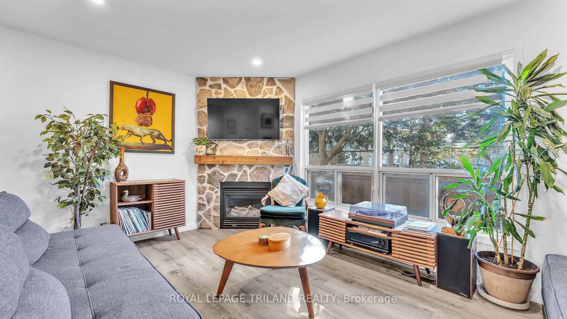 Photo 9 of Unit 16, 595 Third Street, London, East H — HOMEH