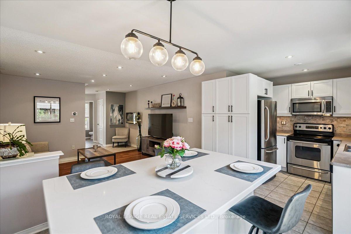 Photo 11 of 2406 Curtis Road, Burlington, Orchard — HOMEH