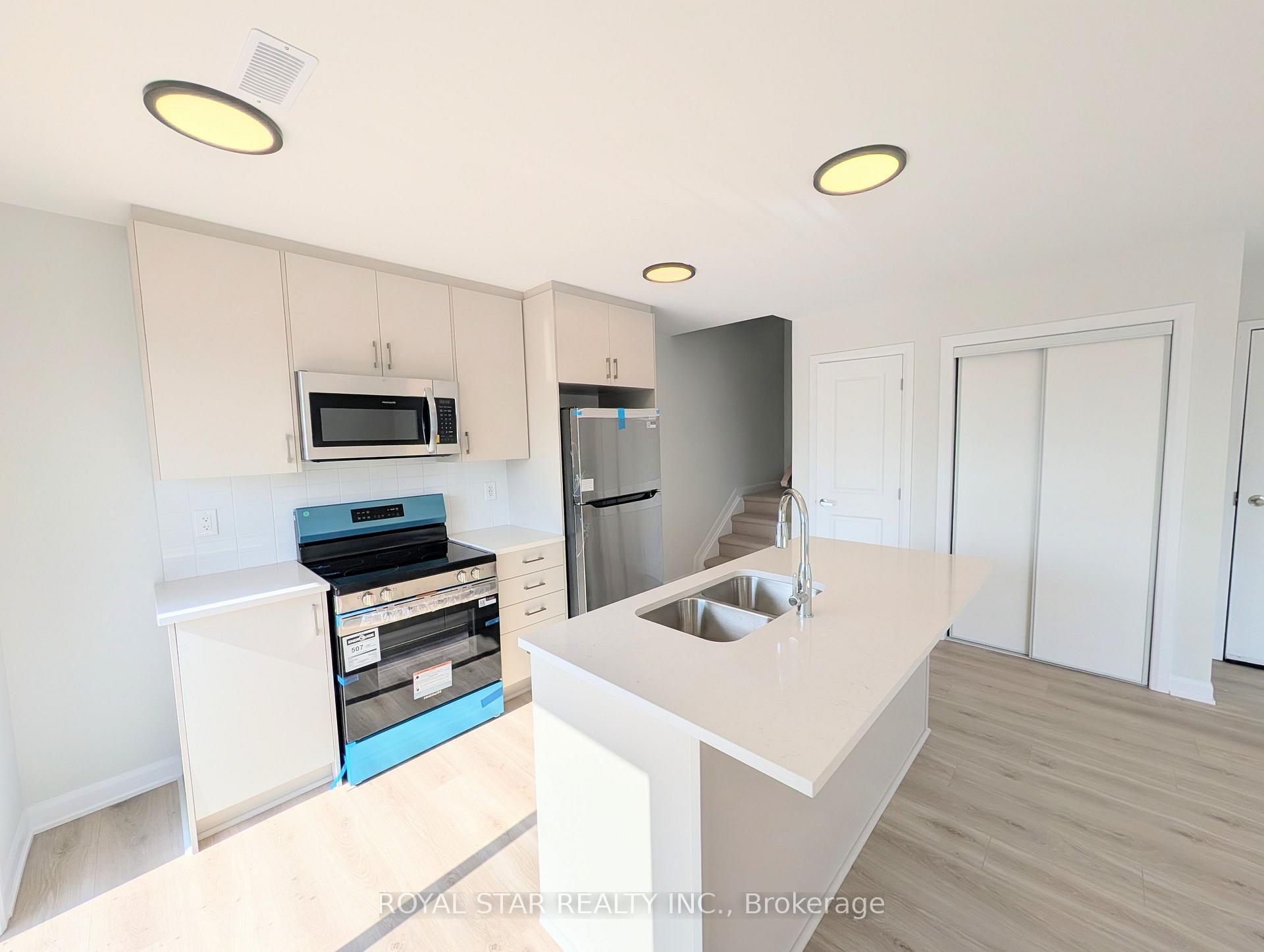Photo 4 of Unit 15, 1001 Glenroy Gilbert Drive, Ottawa, Barrhaven - Strandherd — HOMEH