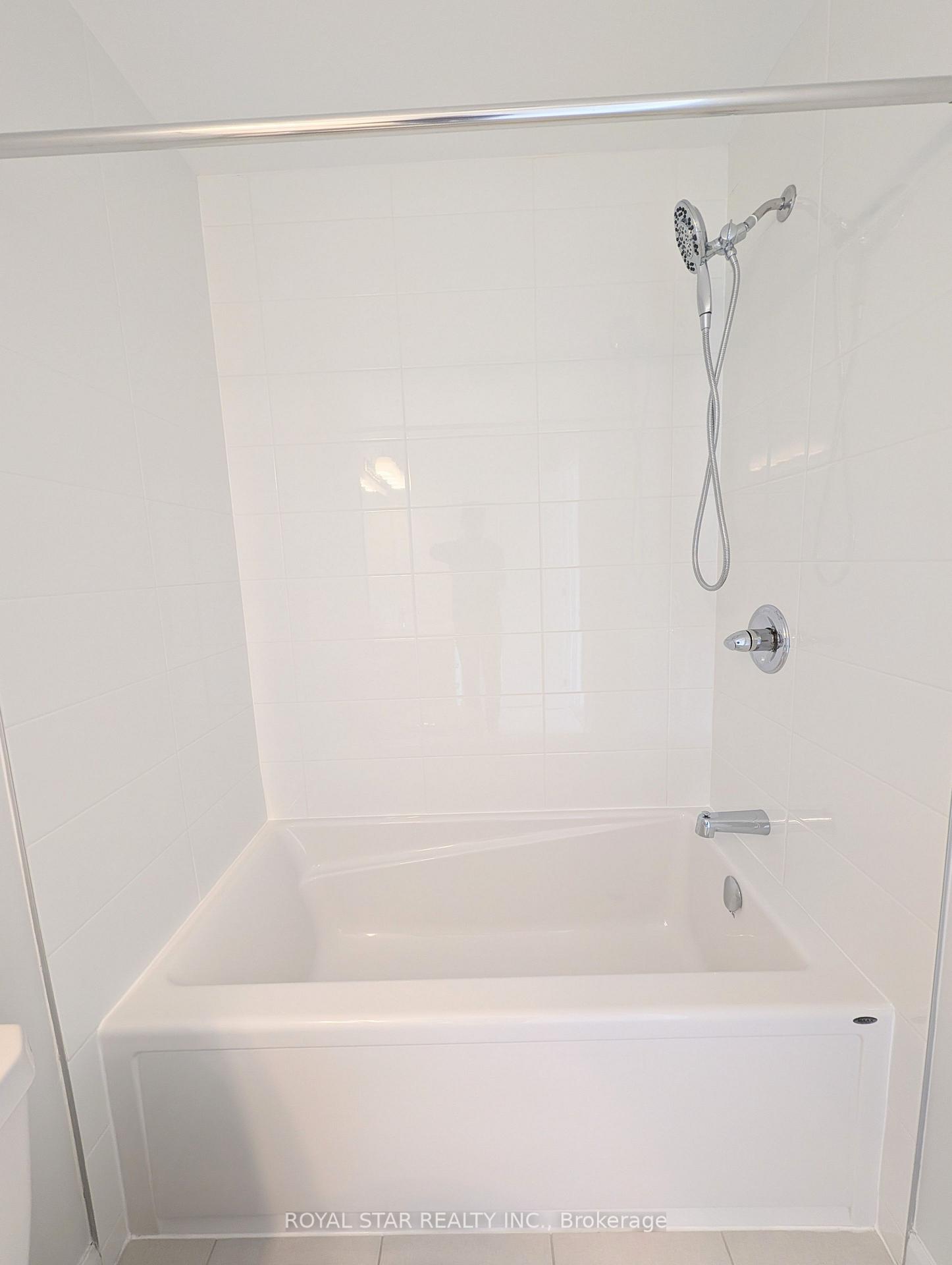 Photo 12 of Unit 15, 1001 Glenroy Gilbert Drive, Ottawa, Barrhaven - Strandherd — HOMEH