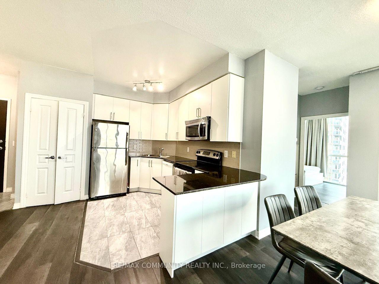 Photo 2 of Unit 2707, 225 Webb Drive, Mississauga, City Centre — HOMEH